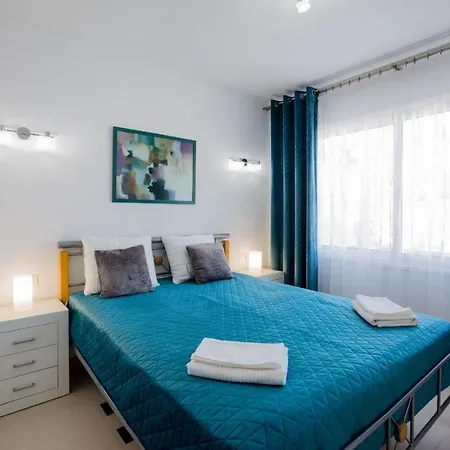 Apartment Island Village Prime 312 *